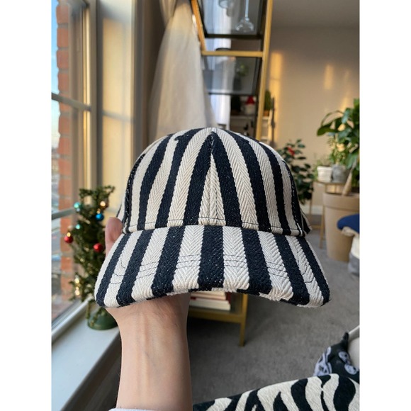 Tan/Black striped burlap hat, adjustable OSFM - Picture 7 of 9